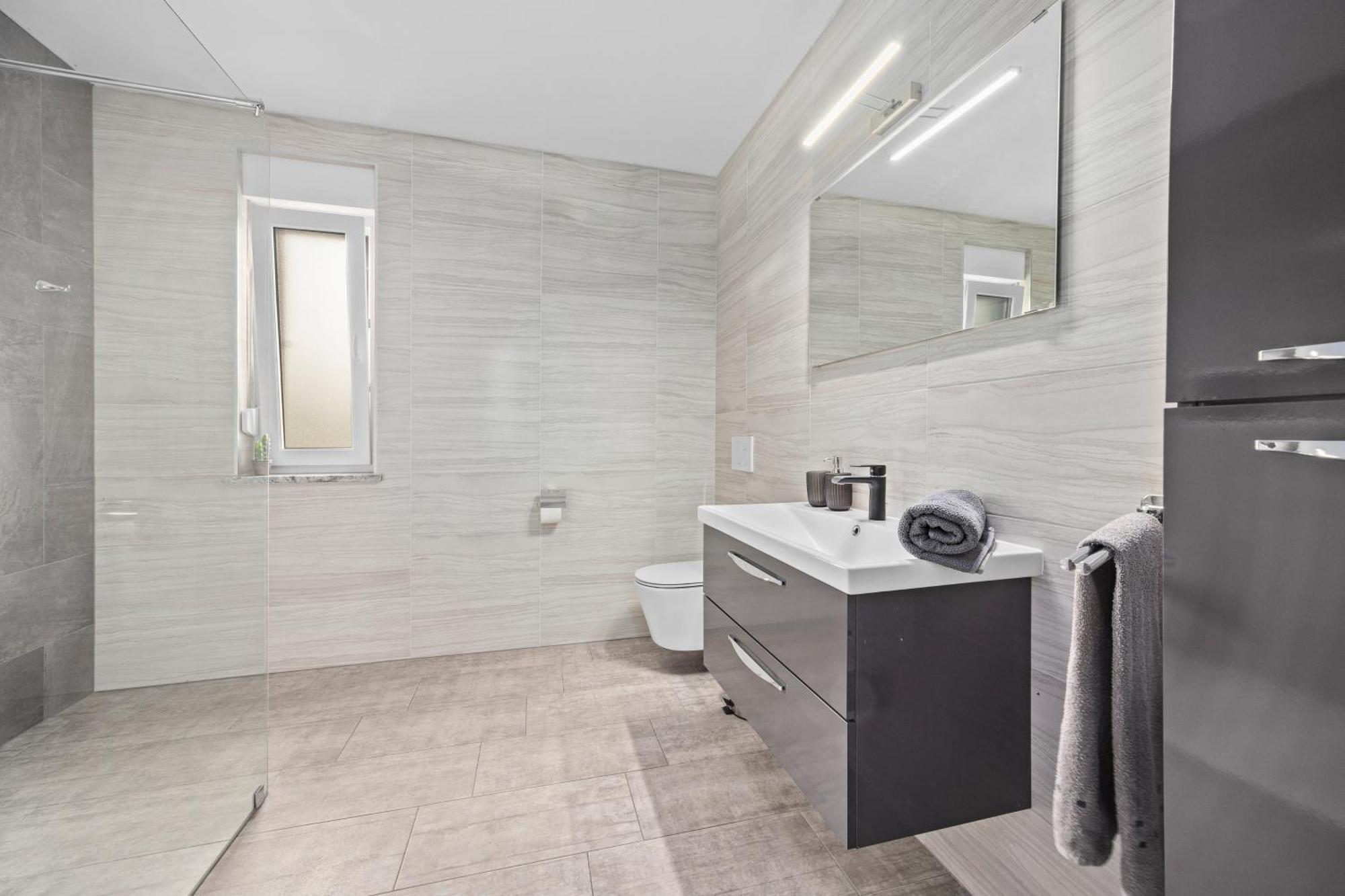 Special Offer! New Luxury Apartment With Pool, Fitness, Outdoor Bar&Grill Buje Exterior photo