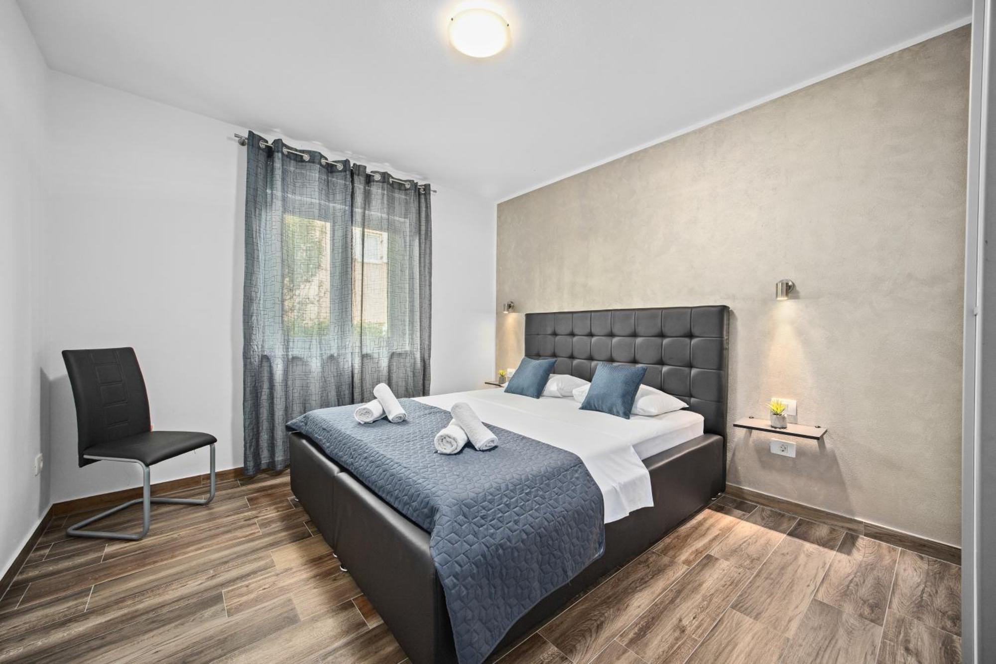 Special Offer! New Luxury Apartment With Pool, Fitness, Outdoor Bar&Grill Buje Exterior photo
